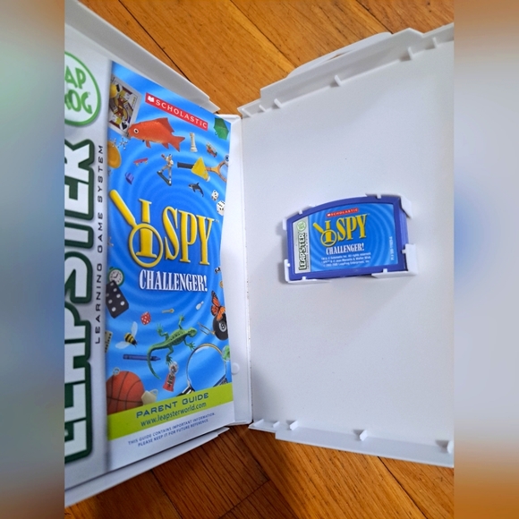 Leapster I Spy Challenger! Game - Picture 3 of 3